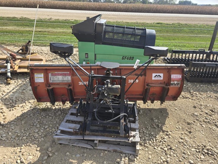 #5879-•-western-v-plow-w/-quick-attach-image-3