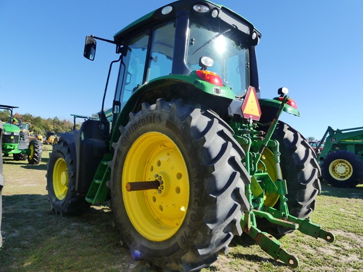 2021-john-deere-6120m-image-3