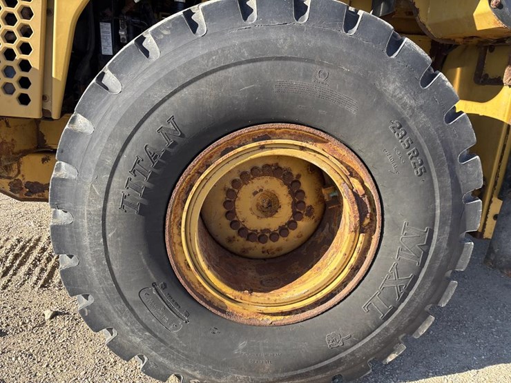 caterpillar-950k-image-50