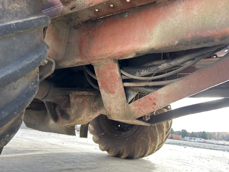 ditch-witch-2300-image-34