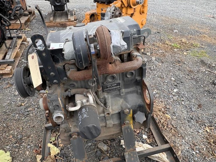 john-deere-4024t-image-2