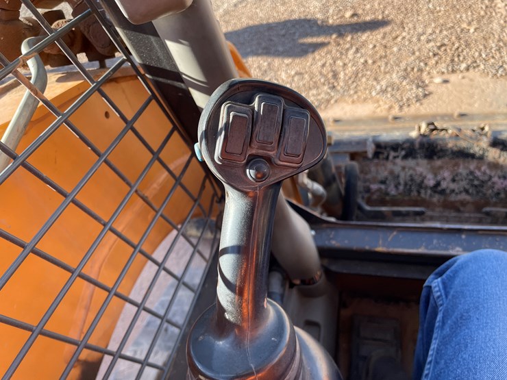 2015-case-tr270-image-12