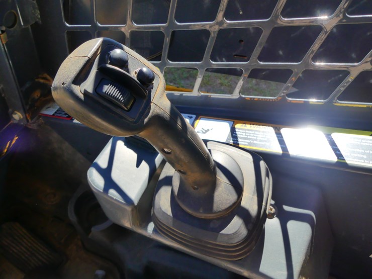 2019-deere-331g-image-14