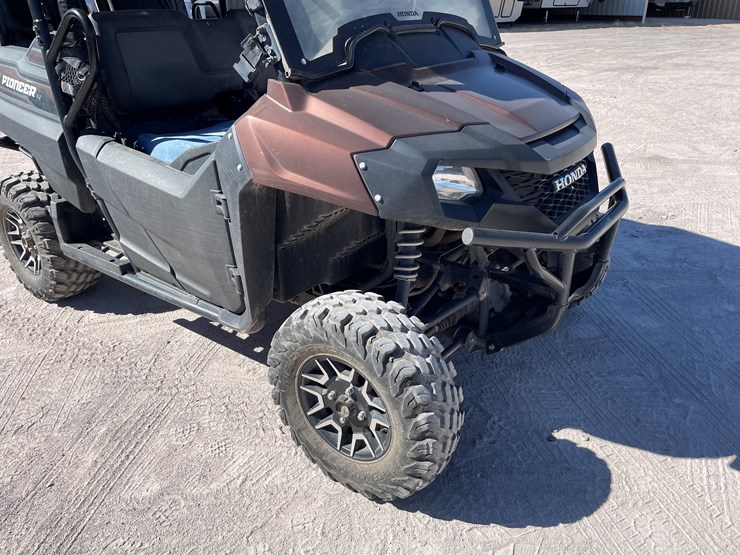 2021-honda-pioneer-700-image-21