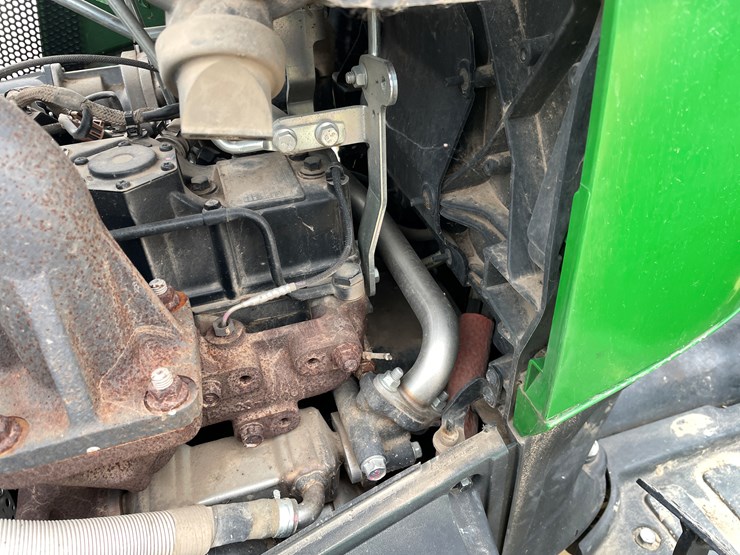 john-deere-3032e-image-60