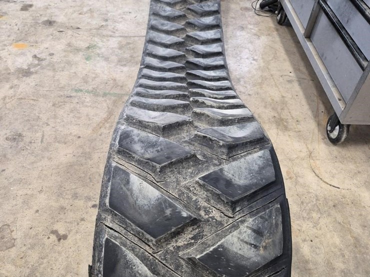 tracks-18-in-image-4