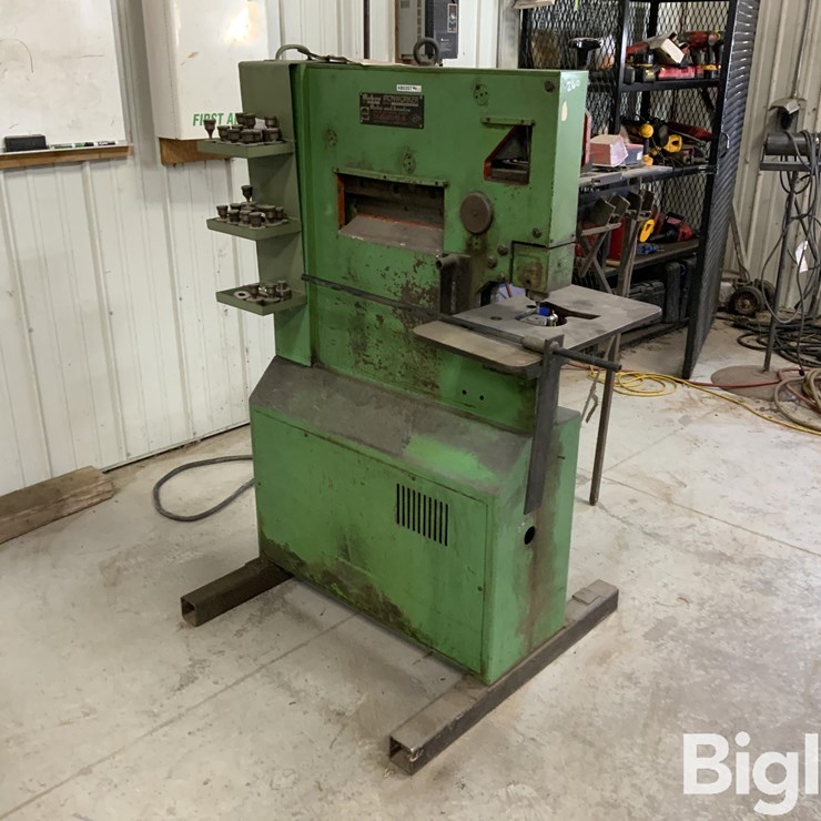 Mubea HPS350E Iron Worker