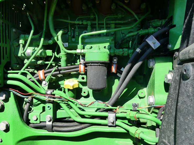 2023-john-deere-5105m-image-9