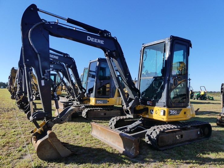 2022-deere-35g-image-1