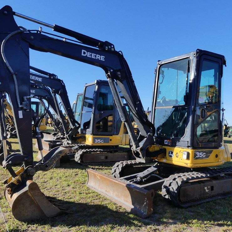 2022 DEERE 35G