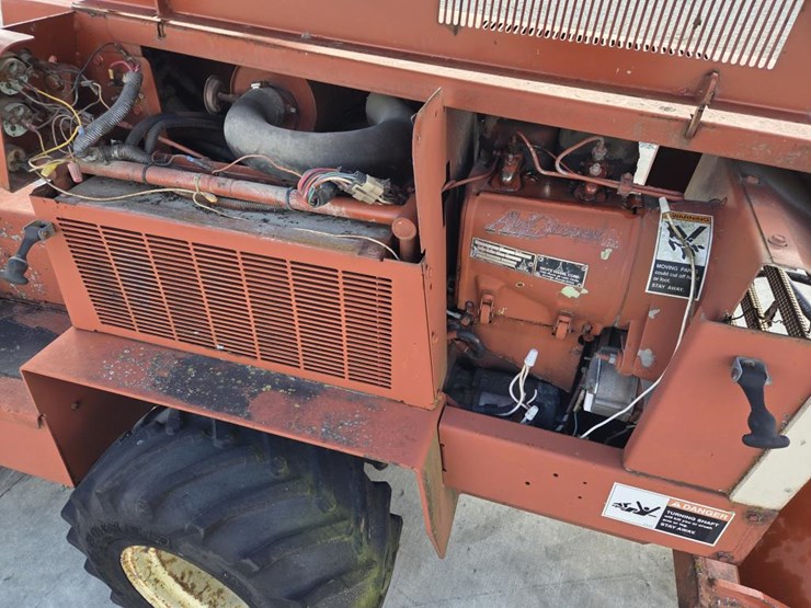 ditch-witch-350sx-image-17