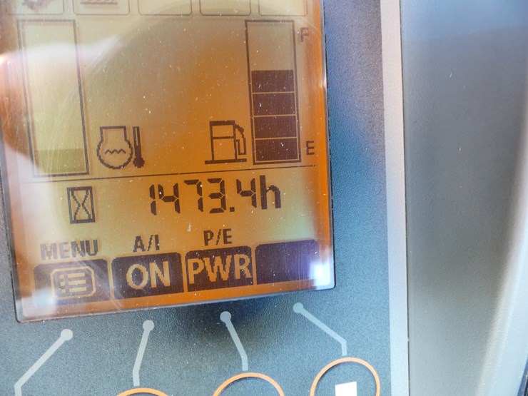 2022-deere-35g-image-17