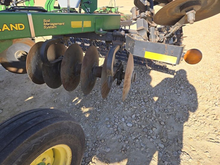 john-deere-637-image-12