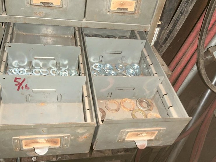 #770-•-parts-rack-of-nuts,-bolts,-washers-and-more-image-16