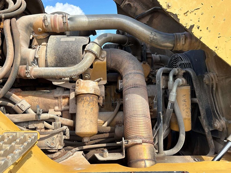 2006-caterpillar-740-image-48