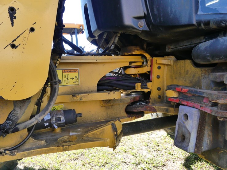 2018-caterpillar-906m-image-13