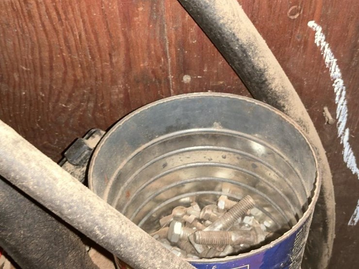 #770-•-parts-rack-of-nuts,-bolts,-washers-and-more-image-8