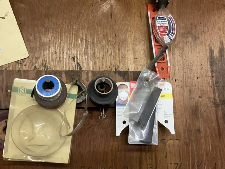 #754-•-wrenches,-tools,-miscellanous-parts-image-11