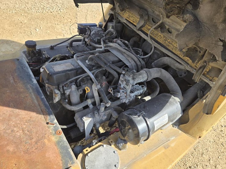 #5832-•-cat-gp40k2-fork-lift-image-7