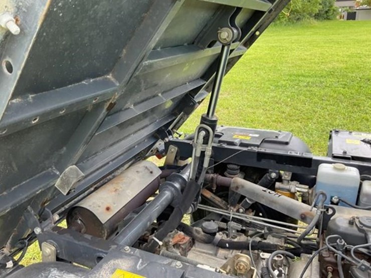 2009-kubota-rtv1100-image-23