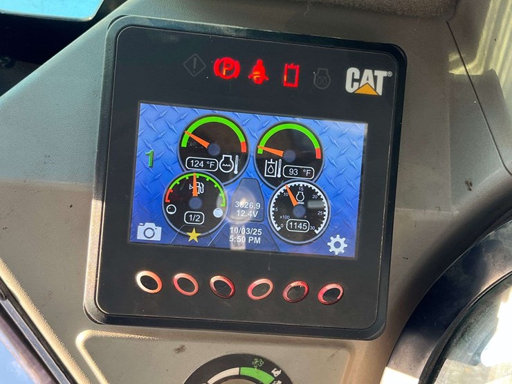 2022-caterpillar-262d3-image-35