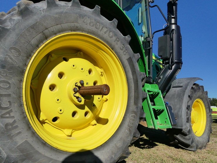 2021-john-deere-6120m-image-8