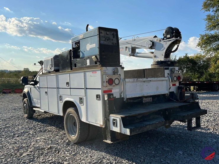 2017-ford-f550-xl-image-29