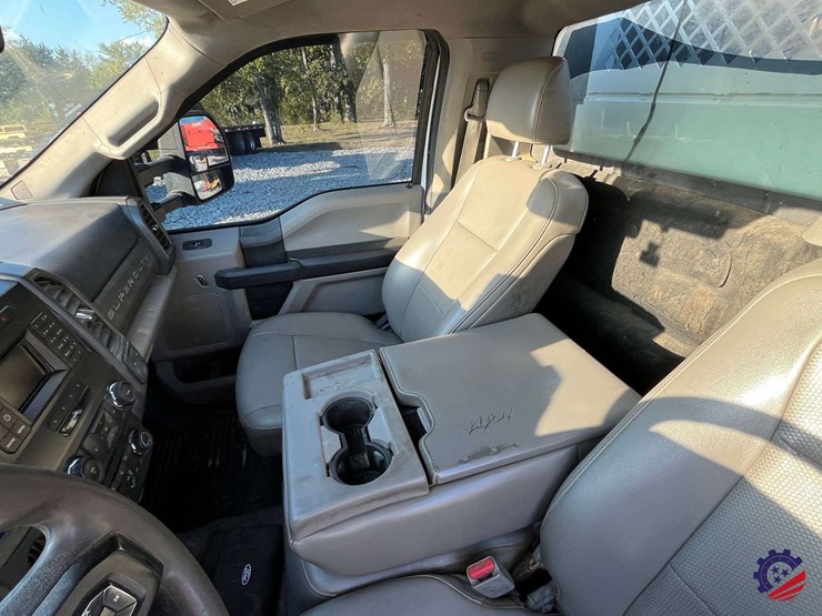 2017-ford-f550-xl-image-72