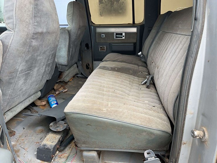 1985-chevrolet-suburban-image-5