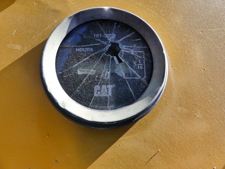 2004-caterpillar-d5g-image-14