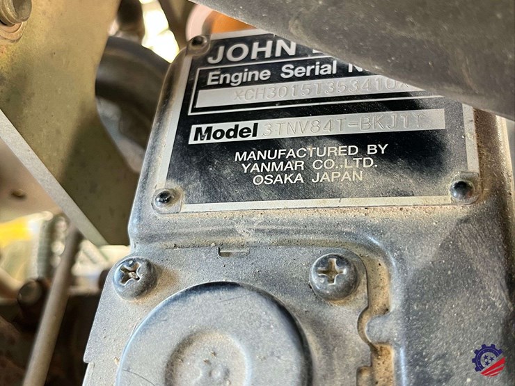 john-deere-4105-image-39