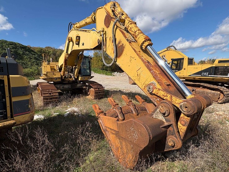 1995-caterpillar-375l-image-6