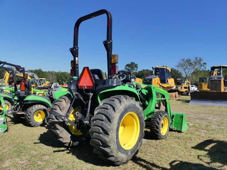 2021-john-deere-3025e-image-3