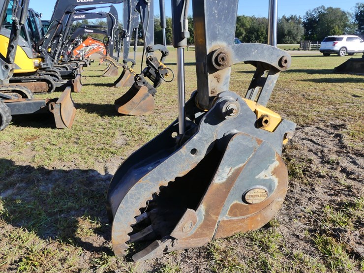 2020-deere-50g-image-13