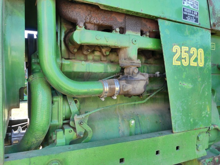 john-deere-2520-image-7