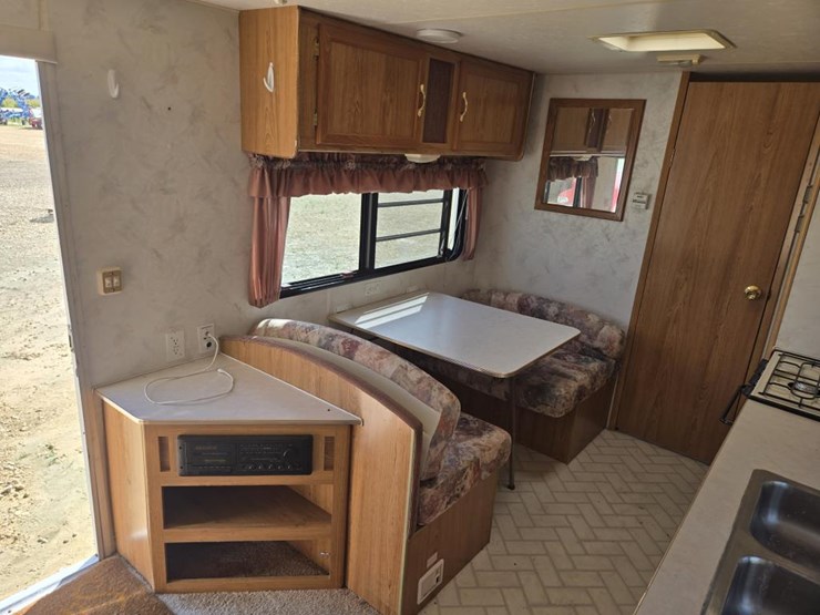 #5820-•-1997-coachmen-catalina-5th-wheel-camper-image-17