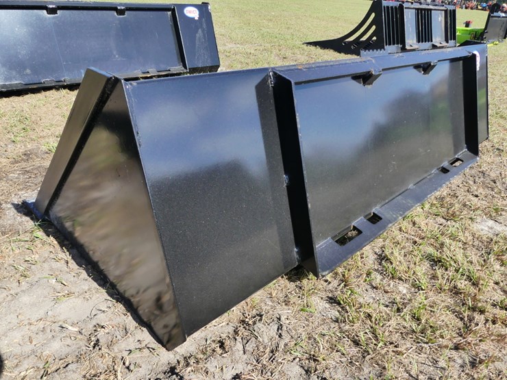 swict-72"-quick-attach-bucket-image-2