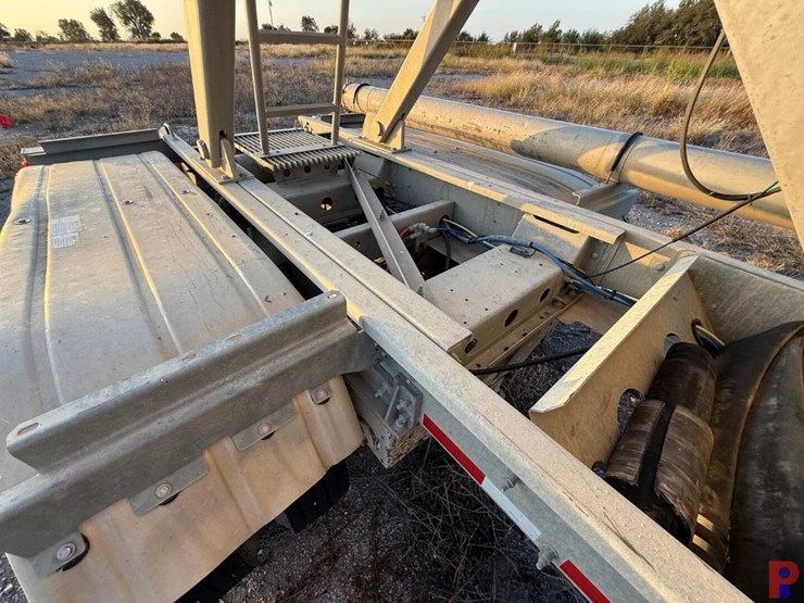 2017-heil-trailer-image-18