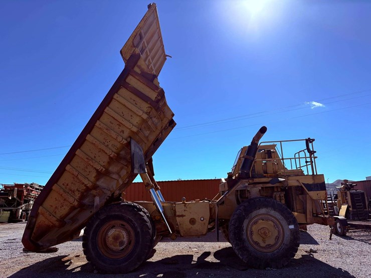 1981-caterpillar-773b-image-38