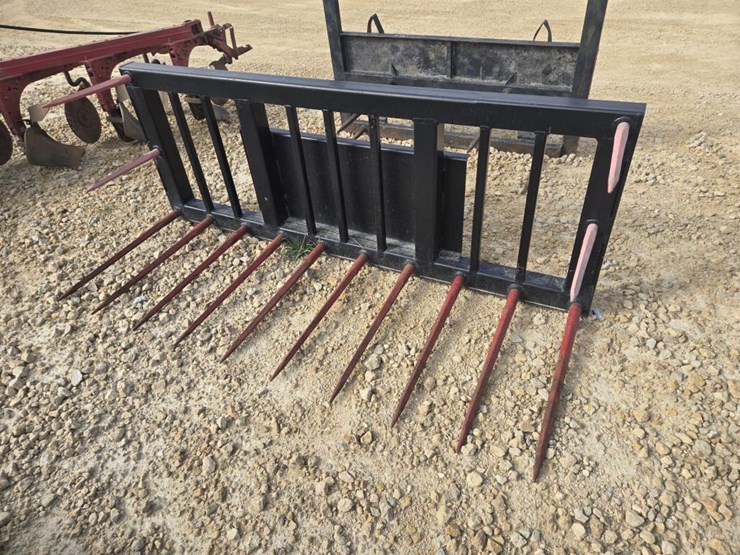 #5871-•-hay-&-silage-tine-bucket-w/-euro-mounts-image-1