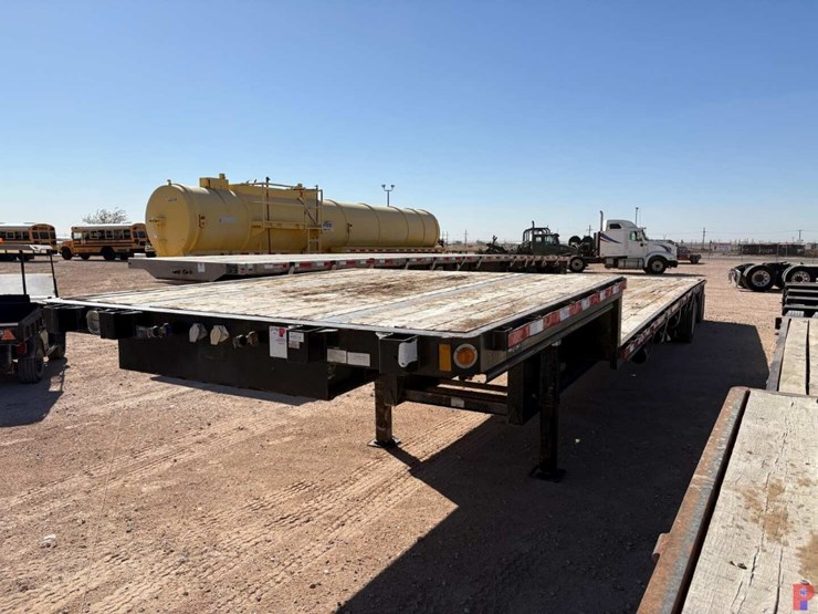 2013-fontaine-step-deck-image-7