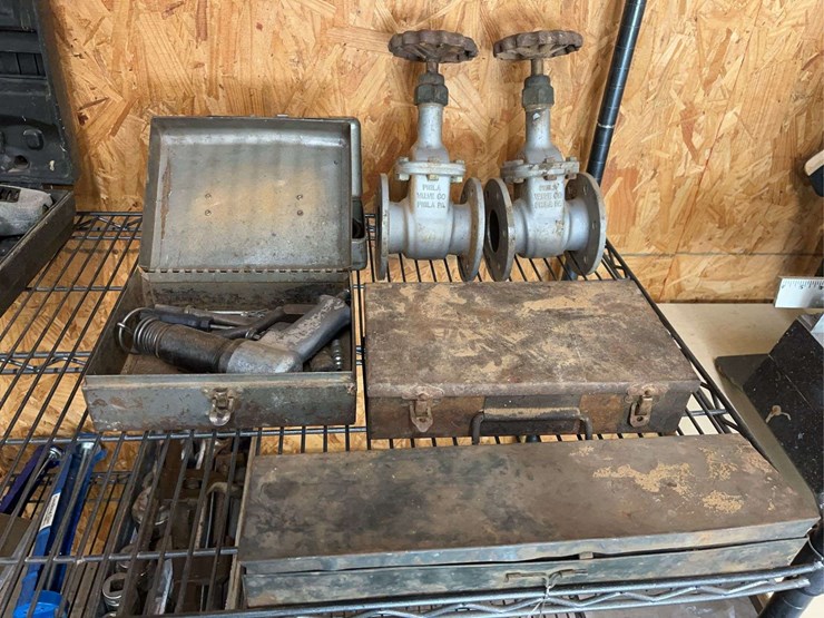 vintage-toolin-image-1