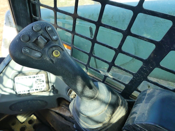 2019-bobcat-t870-image-14