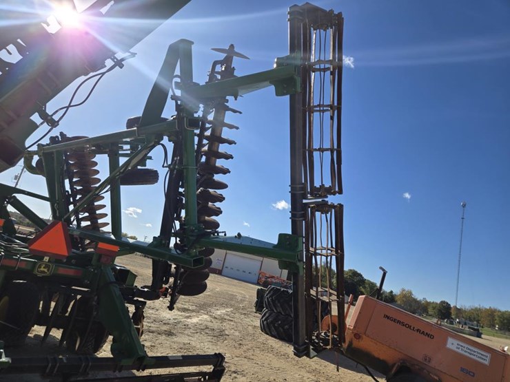 john-deere-2623vt-image-15