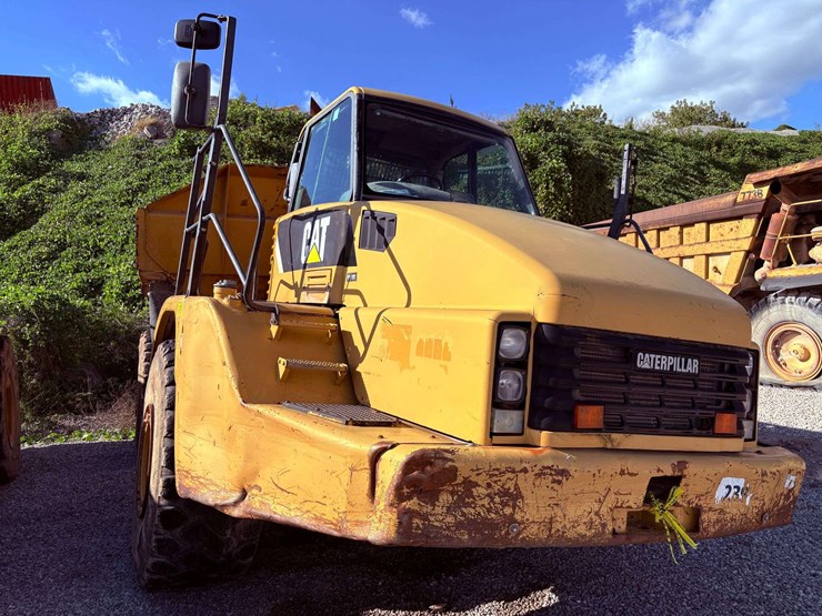 2007-caterpillar-740-image-12