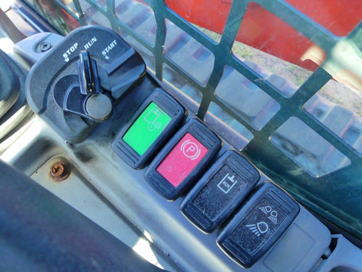 2019-kubota-svl75-2-image-17