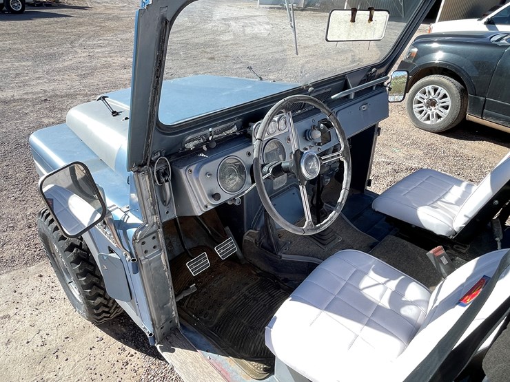 1965-nissan-patrol-image-12