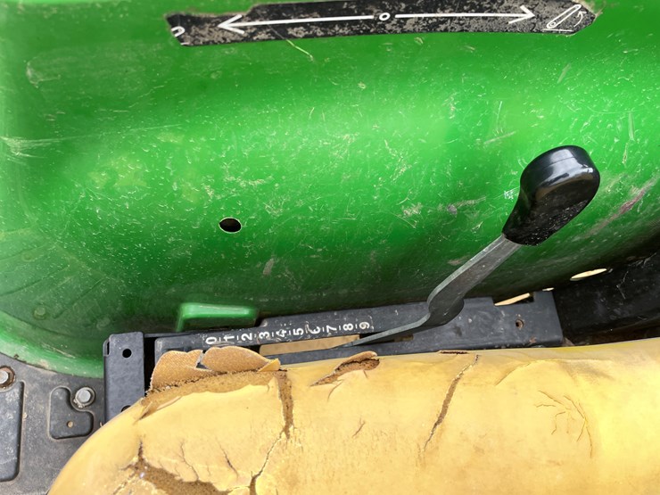 john-deere-3032e-image-50