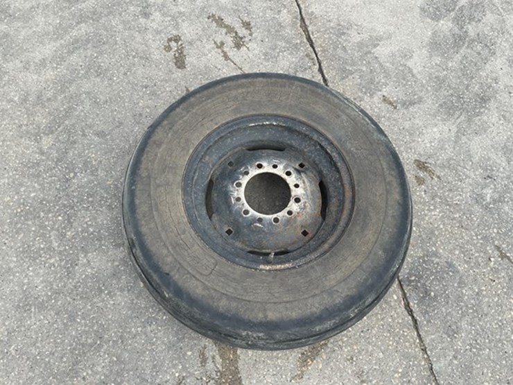 #81-•-titan-tires-&-rims-image-3