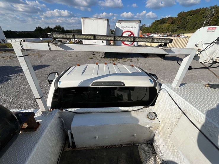 2017-ford-f550-xl-image-40